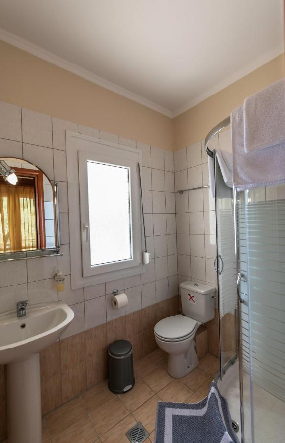 Anna Apartments Chrysi Ammoudia Bagian luar foto